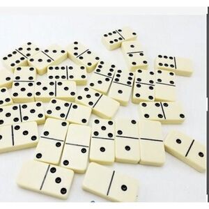 Vintage 1975 Milton Bradley Co.Wood Double‎ Six Set No 225 28pcs